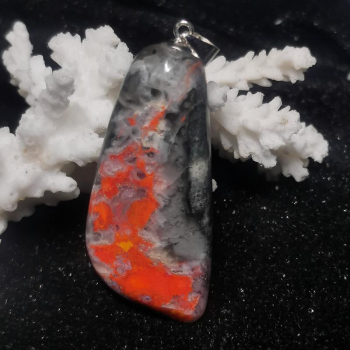 Orange Seam Plum Agate Anhänger
